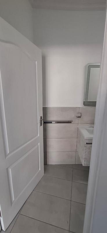 To Let 2 Bedroom Property for Rent in Panorama Western Cape